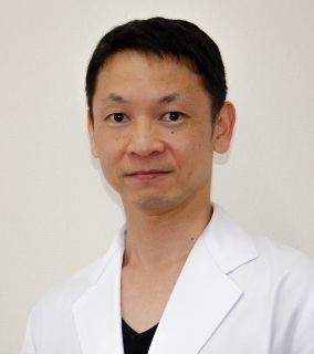 東山礼治医師
